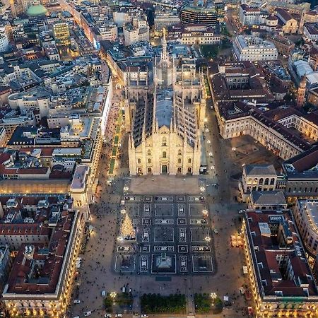 شقة Duomo 10 Min Luxury • Terrazzo • Wi-Fi • Netflix ميلان المظهر الخارجي الصورة