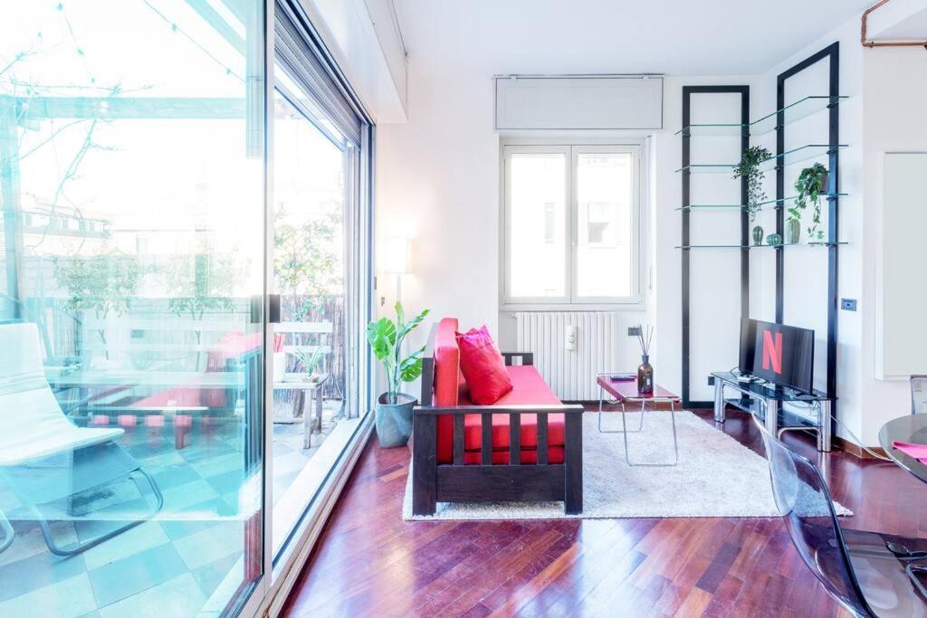 شقة Duomo 10 Min Luxury • Terrazzo • Wi-Fi • Netflix ميلان المظهر الخارجي الصورة